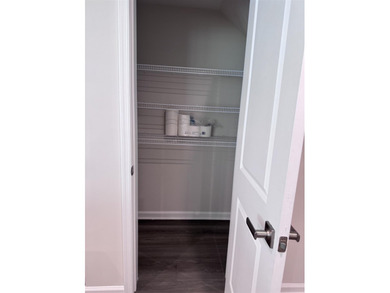 Welcome home to this never-before-lived-in end unit 3-bedroom, 2 - photo 9