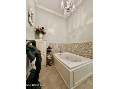 Very modern and stunning 5 bedroom, 4.5 bath home on 3 beautiful - photo 36