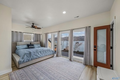 Main Channel Waterfront Home with Guest House! Awesome Beach - photo 40