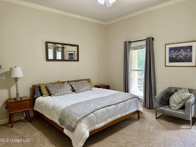Very modern and stunning 5 bedroom, 4.5 bath home on 3 beautiful - photo 53