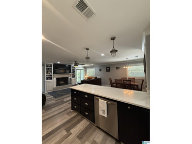 Fully renovated in 2019- Turn key lake home for full time living - photo 12