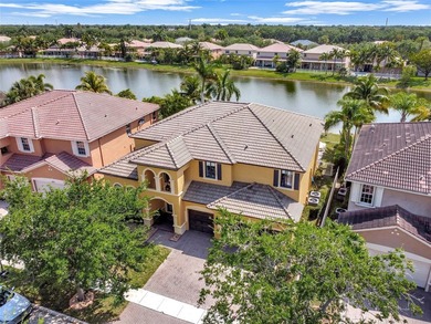 5 BEDROOMS 5 BATHROOMS, LAKE & HEATED POOL & SPA, IMPACT WINDOWS - photo 14