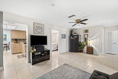 Spacious split 4 bedroom CBS home in the Beautiful Willows - photo 21