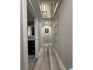 Fully renovated in 2019- Turn key lake home for full time living - photo 22