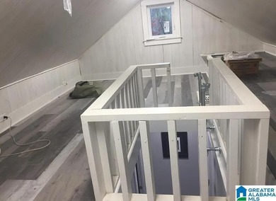 Fully renovated in 2019- Turn key lake home for full time living - photo 23