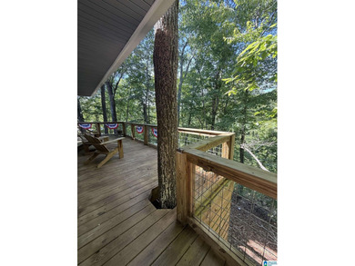 Fully renovated in 2019- Turn key lake home for full time living - photo 26