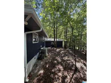 Fully renovated in 2019- Turn key lake home for full time living - photo 27