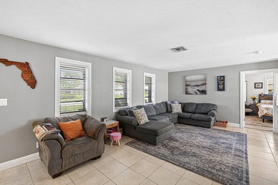 Spacious split 4 bedroom CBS home in the Beautiful Willows - photo 32