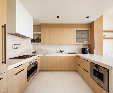 An expansive waterfront Tribeca home just completed a high-end - photo 5