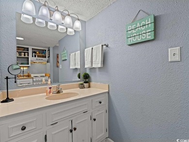 Lovely one bedroom one full bath ocean view condo on the fifth - photo 2