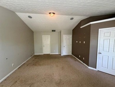 Spacious 3-bedroom, 2- and 1/2bath townhome located in a gated - photo 22
