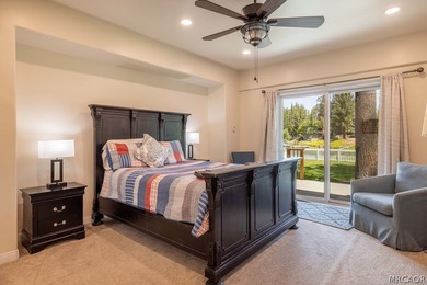 Experience the pinnacle of Big Bear Lake living at Pines & - photo 32
