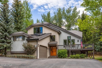 Mountain views, great outdoor living, and plenty of room for - photo 1