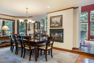 Mountain views, great outdoor living, and plenty of room for - photo 5