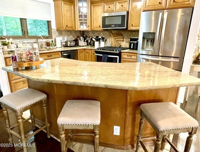 This gorgeous contemporary split level is located on a quiet - photo 10