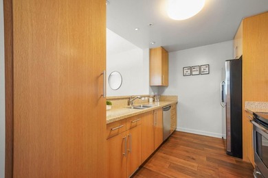 This contemporary urban condo at The Globe offers an ideal mix - photo 12