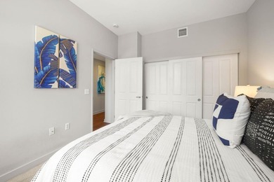 This contemporary urban condo at The Globe offers an ideal mix - photo 14