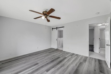 Welcome to this newly renovated, move-in-ready first-floor condo - photo 18