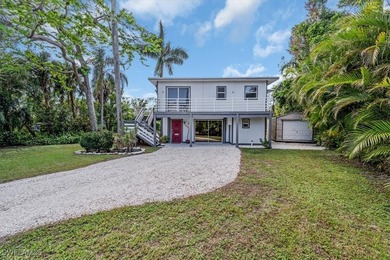 Charming Pine Island Stilt Home with Attached Apartment - Ideal - photo 4
