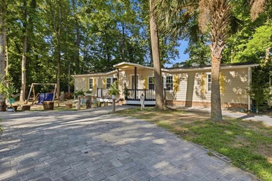 Welcome home to your little piece of paradise East of 17! Just - photo 5