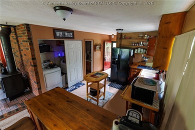 Inviting 3-bedroom, 2 bath home on 1.37 acres featuring an open - photo 25