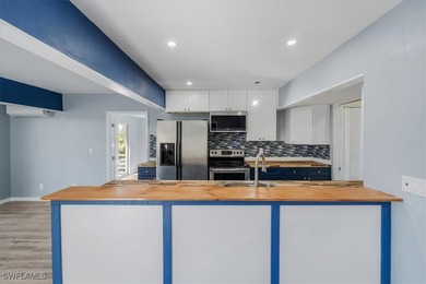 Charming Pine Island Stilt Home with Attached Apartment - Ideal - photo 9
