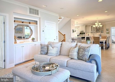 Perfectly positioned along the bay just moments from the beaches - photo 9