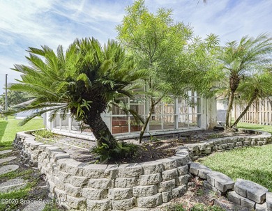 Welcome to this beautifully maintained 3-bedroom, 2-bath home - photo 42