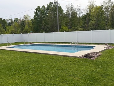 Absolutely stunning 4 bedroom, 2.5 bathroom colonial home, new - photo 44