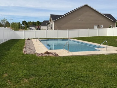 Absolutely stunning 4 bedroom, 2.5 bathroom colonial home, new - photo 45