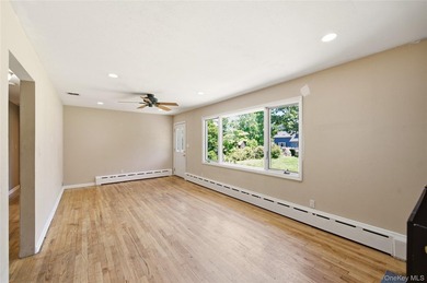 Opportunity knocks in Kings Park with this 3-bedroom, 1-bathroom - photo 7
