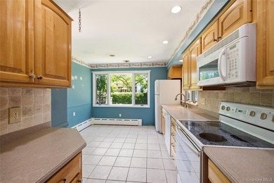 Opportunity knocks in Kings Park with this 3-bedroom, 1-bathroom - photo 10