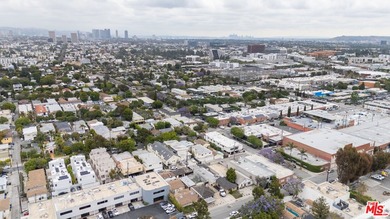 1637- 1651 Stanford Street presents a rare opportunity to - photo 3