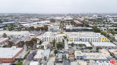 1637- 1651 Stanford Street presents a rare opportunity to - photo 6