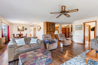 Waterfront living on Lake Pineda with a new roof and AC! This - photo 8