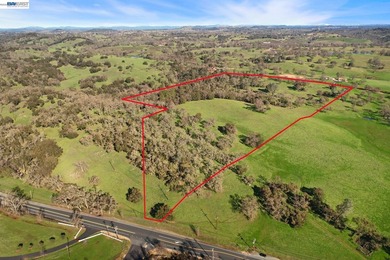 Rare opportunity to own 46.22 acres of stunning Sierra Foothills - photo 11
