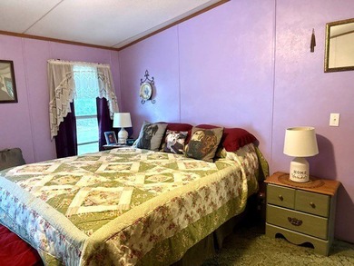 Welcome to Your Island Getaway! This charming 3-bedroom, 2-bath - photo 12