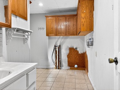 Located in Pine Harbor near Lake O' the Pines, this single-story - photo 15