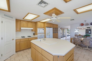 Spacious home perfect for an , family retreat, or - photo 17