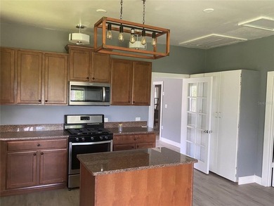CASH ONLY!!! Welcome to this beautifully upgraded 3-bedroom - photo 20