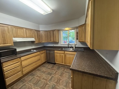 Charming 3-bedroom, 2.5-bath ranch home on 100 feet of Paradise - photo 22