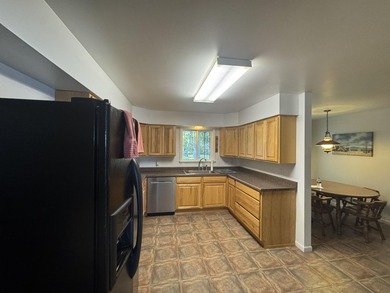 Charming 3-bedroom, 2.5-bath ranch home on 100 feet of Paradise - photo 24