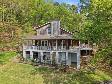 Greers Ferry Lake Home For Sale in Shirley Arkansas