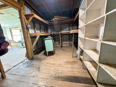 Located in Pine Harbor near Lake O' the Pines, this single-story - photo 32