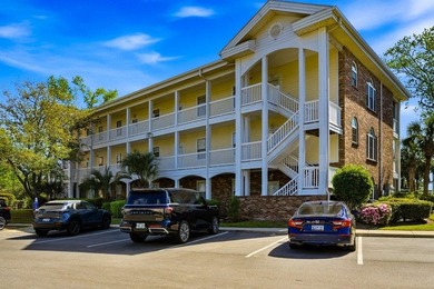 This beautifully updated, furnished, first-floor 1-bedroom, 1 - photo 1