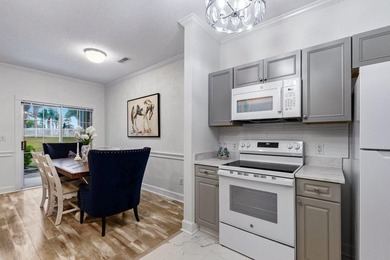 This beautifully updated, furnished, first-floor 1-bedroom, 1 - photo 10