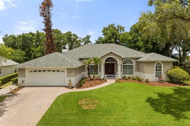 Lake Loch Leven Home For Sale in Mount Dora Florida