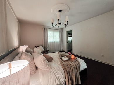 Welcome to this exquisitely renovated designer brick ranch - photo 7