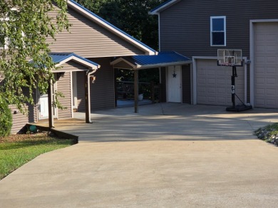 HUGH PRICE REDUCTION! NOW $599,000! Waterfront- 2 Docks - photo 29