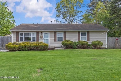 Back on the Market!! Tucked at the end of a dead-end street on a - photo 1